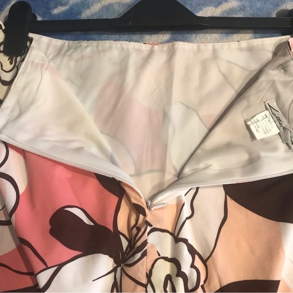 Ladies’ Summer Skirt - Picture 3 of 5